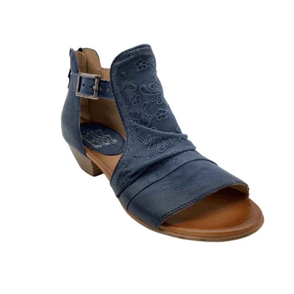 Miz Mooz Corra Wide Blue Leather Laser Cut Open Toe Sandals Size 40